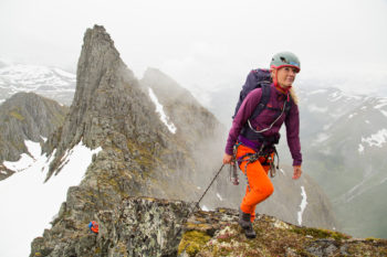 Bergsteigerin mit einer Bergans-Jacke aus Dermizax NX | Foto: Bergans